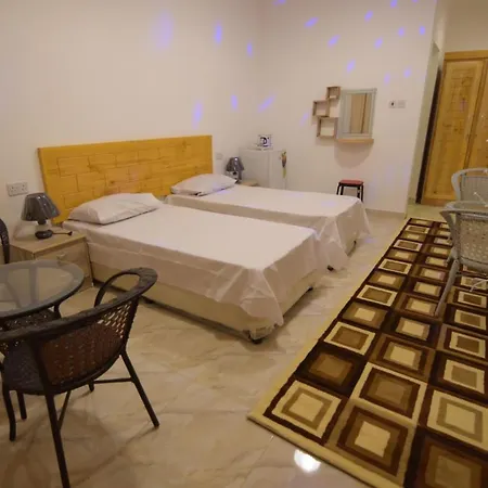 السكون لبيوت الضيافة و شاليه Al Sukun For Guest Houses & Chalet Ras al Hadd Exterior photo